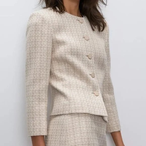 Aritzia Babaton Little Tweed Jacket (00) - NWOT - Picture 4 of 7